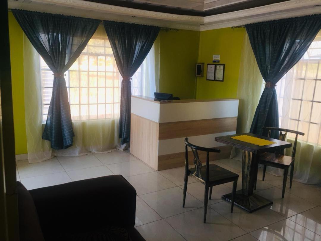 Mathlyn Guesthouse Gaborone Exteriér fotografie