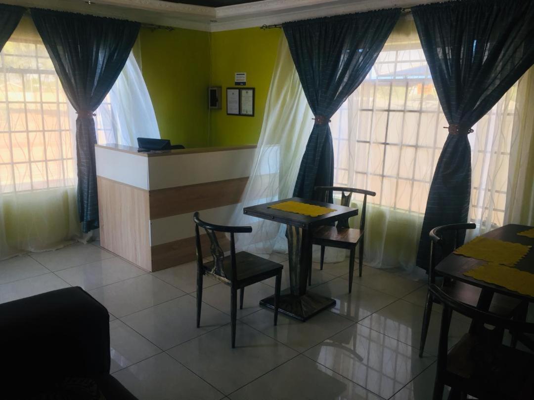 Mathlyn Guesthouse Gaborone Exteriér fotografie