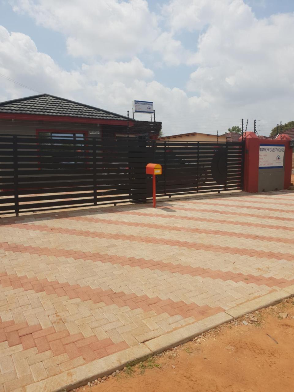 Mathlyn Guesthouse Gaborone Exteriér fotografie